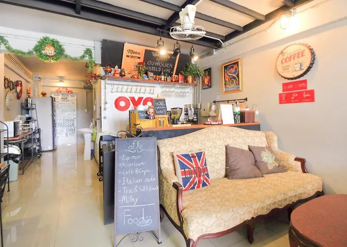 Oyo 421 Guyasuka & Cafe 2*