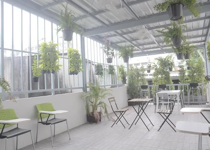 Oyo 421 Guyasuka & Cafe